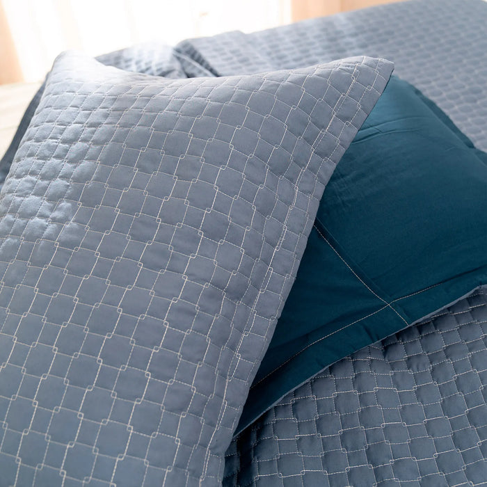 Arredo | Reversible Queen Size Bedspread | Linens & Bedding, 100% Polyester, Plain