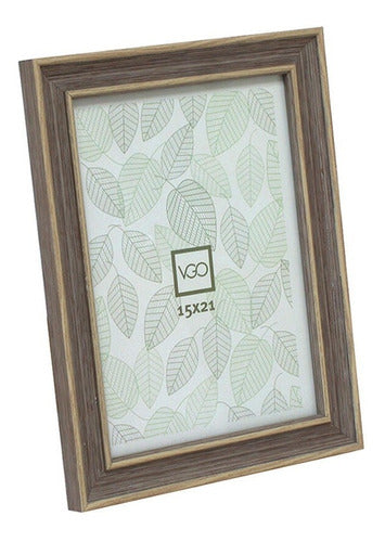 Distressed Wood-Look Picture Frame for 15x21 Cm Photos (PF-030.6) 3