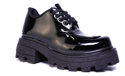 Women's Platform Lace-Up Moccasin Shoe - Modern Design 1