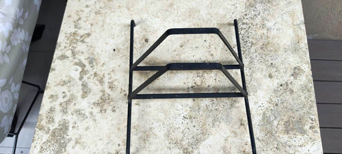 Iron Bicycle Rack for One Bicycle by Textilhotelero 1