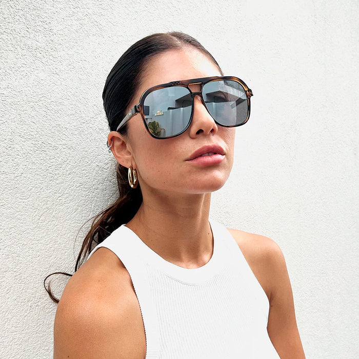 Infinit | Pampita's Stylish Eyewear: Montana Carey Sunglasses with Gray Mirrored Lens | UV400 Protection, Trendy Fashion