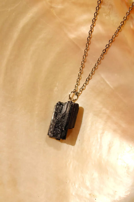 Black Tourmaline Energy Necklace - Stylish Accessories for Positive Vibes and Elegance
