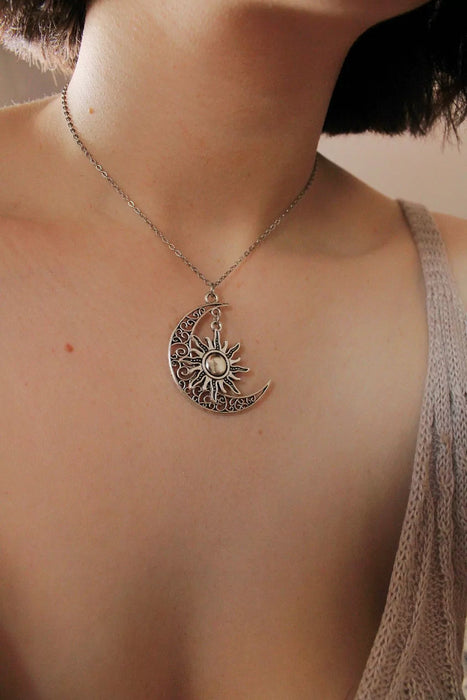 Sunlight Necklace - Radiant Accessory for Effortless Elegance and Style