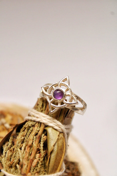 Anillo Witch Knot Ring - Amethyst - Mystic Accessories for Enchanting Style