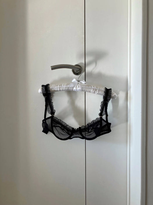 Calma Lola | Anna Pavlova Lingerie Set: Women's Underwear & Intimates | Stylish Lingerie Collection