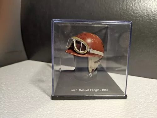 La Nación Fangio Museum Collection - Set: 13 Cars + 1 Helmet (14 count)