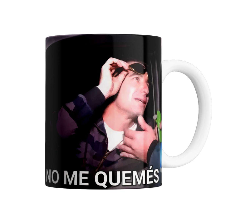 Punto Bizarro | Meme Magic: 'No me Quemes' Ceramic Mug - Sip the Humor, Don't Burn the Fun