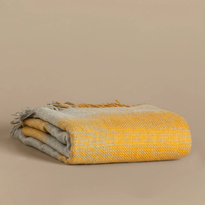 Arredo | Soft & Cozy 100% Acrylic Double-Sided Home Throw: Warmth & Comfort | 150 cm x 210 cm