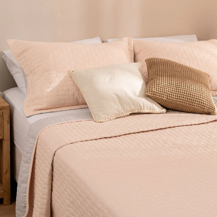 Arredo | Reversible Plain Queen Size Bedspread | Linens & Bedding, 100% Polyester
