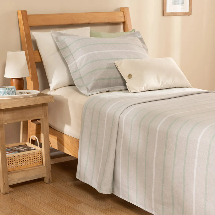 Arredo | Twin Size Rustic Fine Stripe Bedspread - Linens & Bedding, 100% Polyester