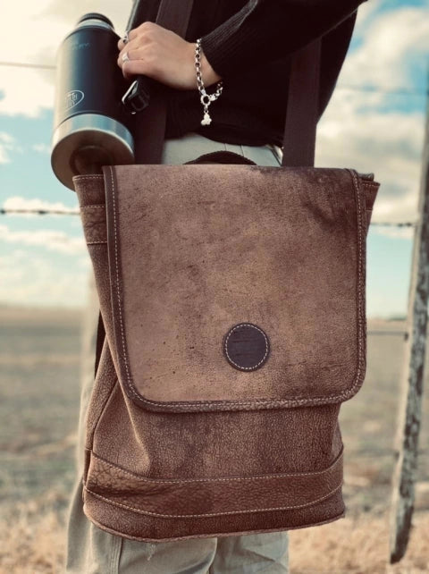 Bolso Matero Leather Mate Bag/Backpack - Stylish Porta Mate & Porta Termo Solution for Mate Enthusiasts