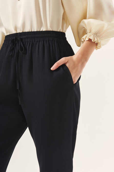 Rapsodia | Women's Porter Sum Pants - Stylish Comfort for Every Season