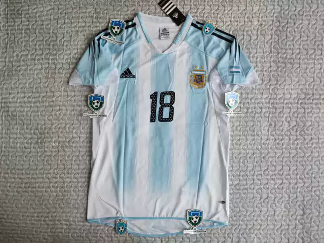 Adidas Argentina Retro 2005 World Cup U20 Messi 18 Championship Tee