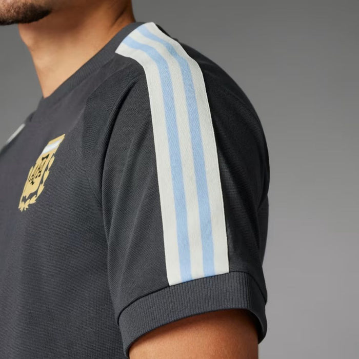 Camiseta para Hombre Beckenbauer de Argentina de Adidas - Eleva tu Estilo con Comodidad Clásica