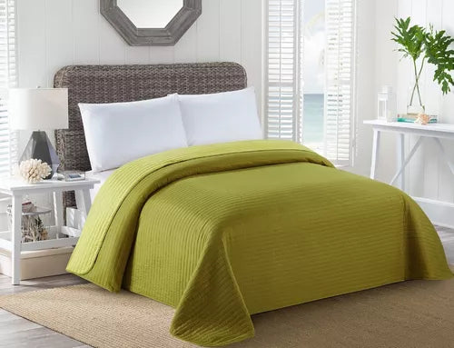Amarelo Textil | Premium Reversible Bedspread for 1.5-Plaza Bed Cubre Cama - Elegant Comfort and Style | Luxe Duo Design