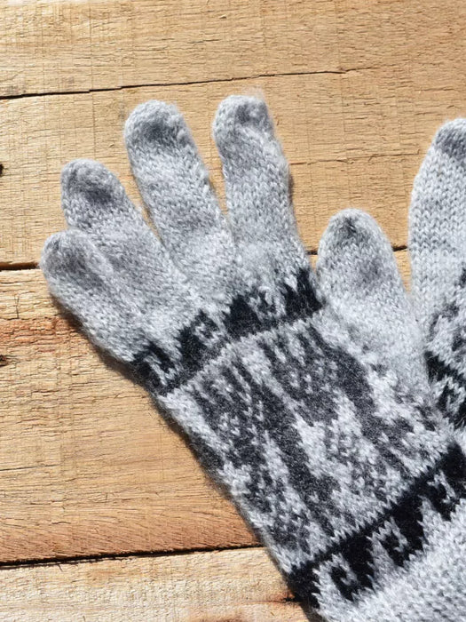 Authentic Humahuaca Wool Gloves - Handcrafted from Northern Argentina's Finest Alpaca Wool (Light Grey)