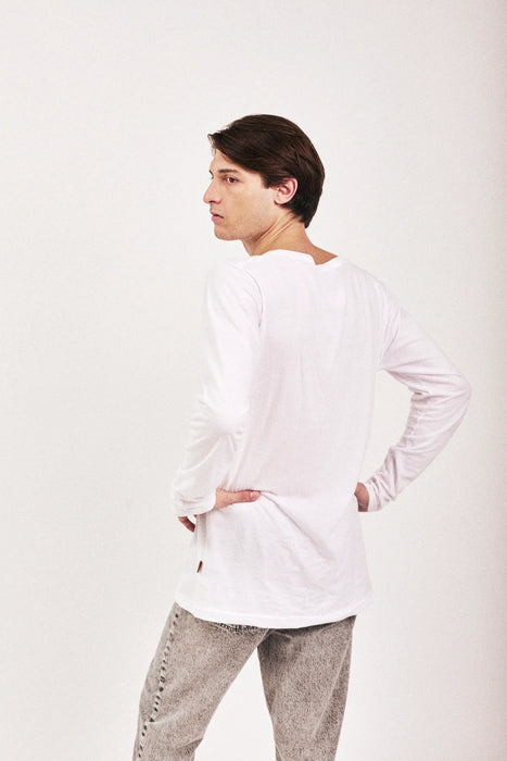Bolivia Divina | Modern White Plain 100% Cotton Tee - Effortless Style and Comfort