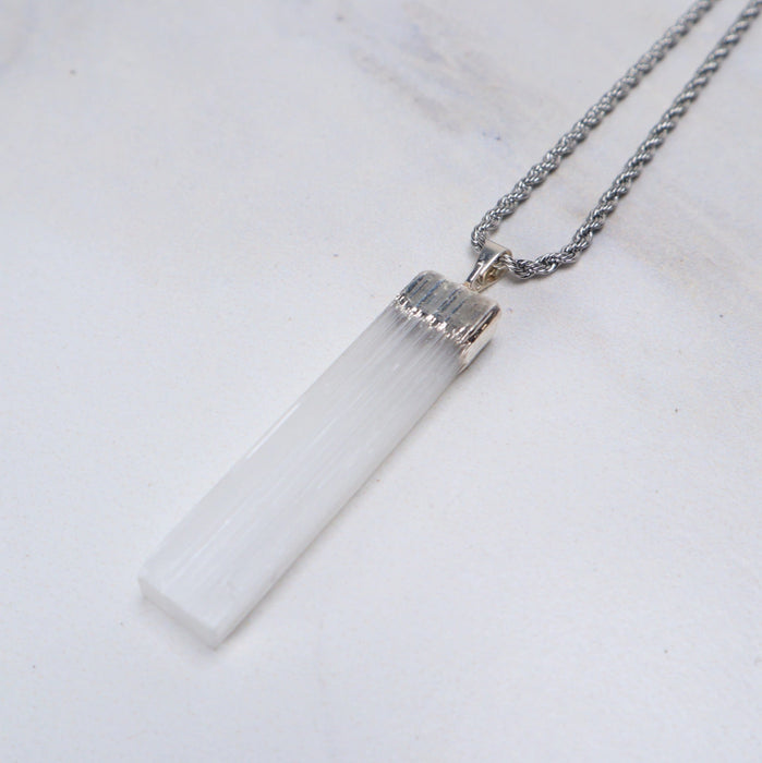 Collar Selenite Harmony Necklace - Serene Accessories for Inner Peace