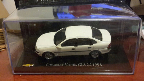 Chevrolet Vectra 1 43  Colección Mide 11cm  Ixo Excelente 1