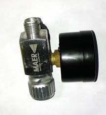 Metallic Regulator Paint Gun Maer with Gauge 1