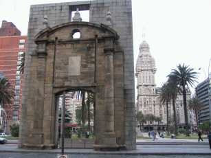 Montevideo - Puerta De La Ciudadela - Lámina 45 X 30 Cm. 0