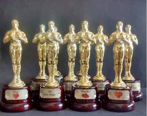 Artemisa Premios y Regalos Oscar Award Statue - 20 cm Wooden Base with Engraving 6