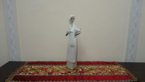 Figura Grande Porcelana Lladro Española Dama Veala 4