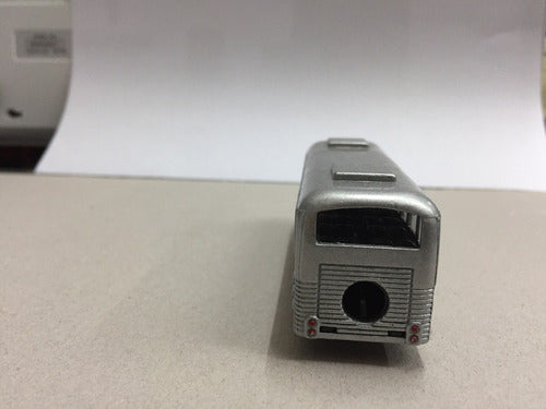 Collectible Die-Cast Long Distance Bus Nro 665 with Pencil Sharpener 2