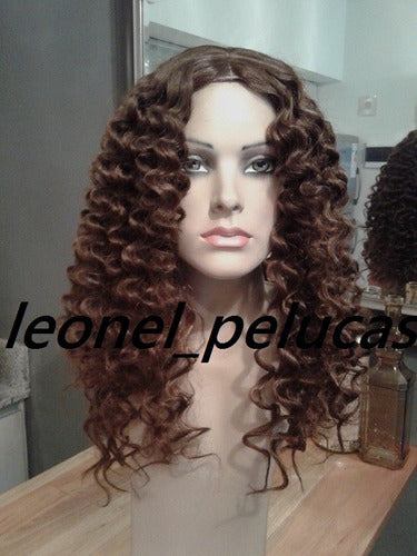Natural-Looking Long Synthetic Curly Wig 3