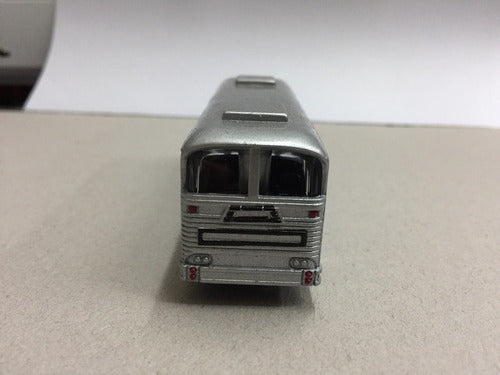 Collectible Die-Cast Long Distance Bus Nro 665 with Pencil Sharpener 1