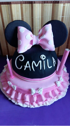 Torta Minnie. Base Y Cabeza Son Bizcochuelo. Orejas De Choco 5