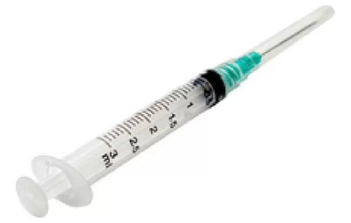 Disposable Syringe with Needle 3ml Luer Lock 40/8 x100 units Terumo 0