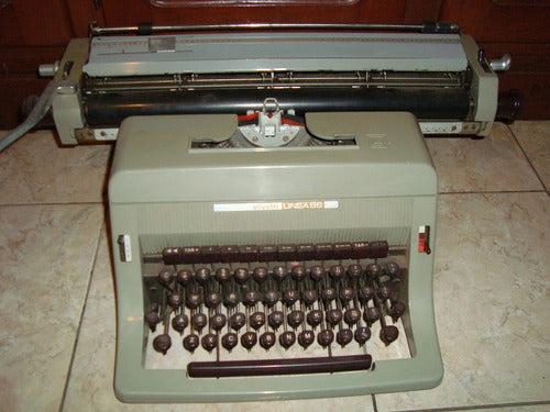 Maquina De Escribir Olivetti 88 Carro Ancho 0