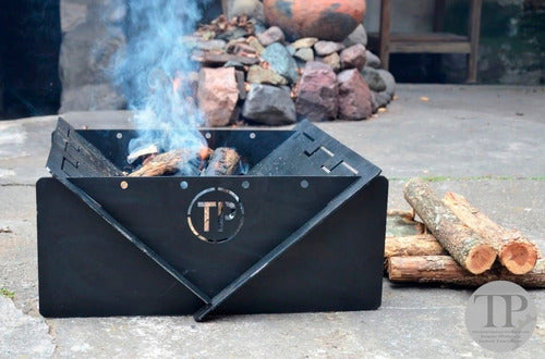 Portable Disassembleable Charcoal Grill 1