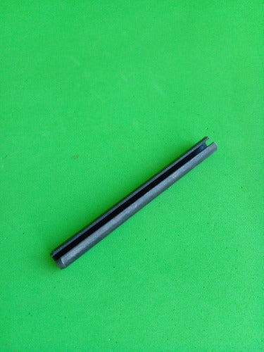 Rastrojero 74/80 Hinge Pin 8mm X 8.55cm 1