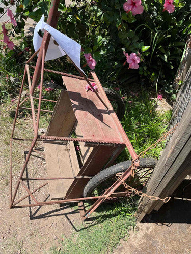 Carro De Hierro Con Ruedas 1