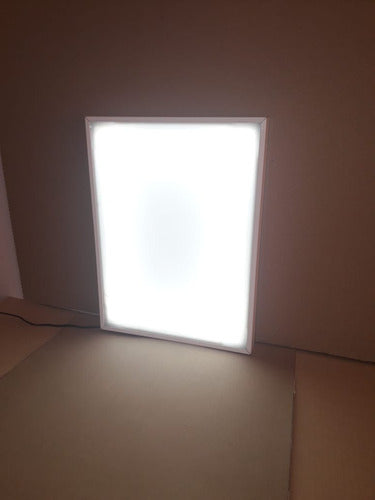 Negatoscopio De Pared 38x50 (iluminación Módulos Led) 2