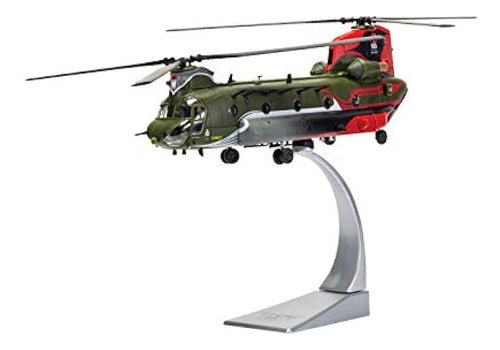 Corgi Diecast Boeing Chinook Hc.4 Raf No.18 100 Años 1:72 He 1