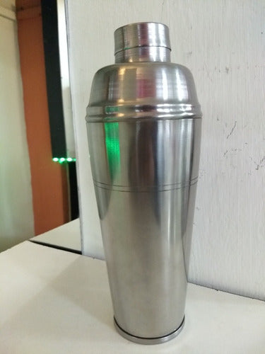 Bahia Cocktail Shaker with Stainless Steel Filter 1