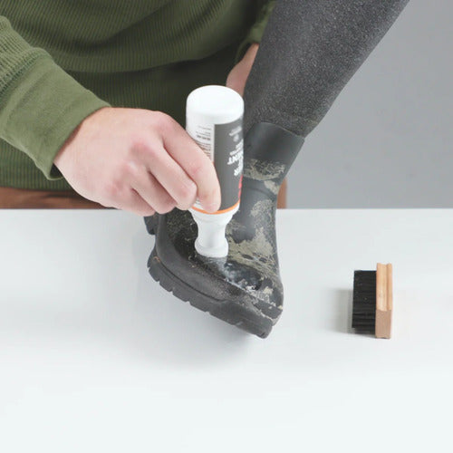 Revivex Rubber Boot Restorer Gloss UV Protector 1