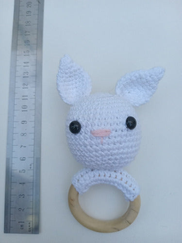 Amigurumi Sonajero Mordillo Aro De Madera 2