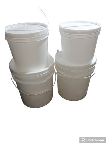 Baldes Blanco - New Buckets with White Lids 2