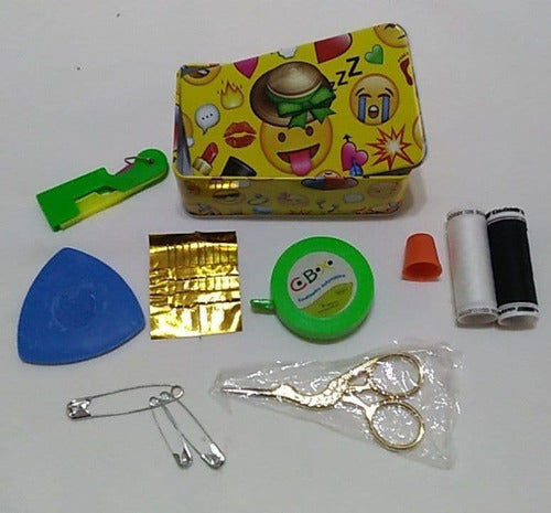 Metal Sewing Kit With Bird Scissor Centimeter Needles and Thimble 1