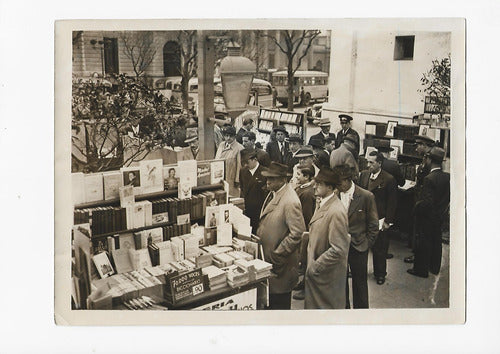 Foto Antigua Puestos De Libros Y Revistas Buenos Aires 1941 0