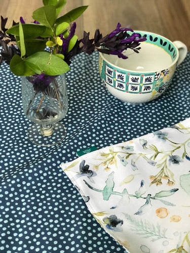 Nues Deco Reversible Stain-Resistant Individual Tablecloth in Blue Flowers 1