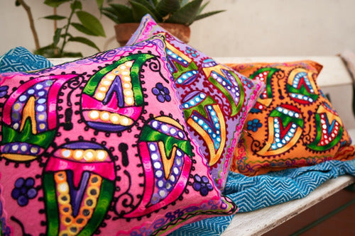 Handmade Decorative Embroidered Pillow Cover from India 40x40 cm 9
