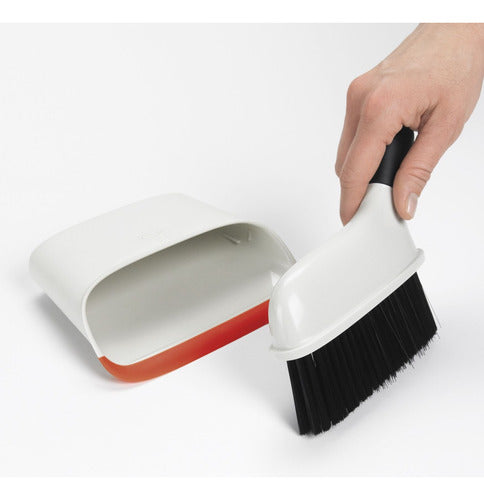 OXO Compact Table Brush Set with Crumb Sweeper 3