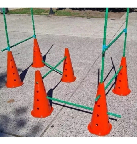Grooved 30 cm Soccer Training Cones for Regulation Fence 1