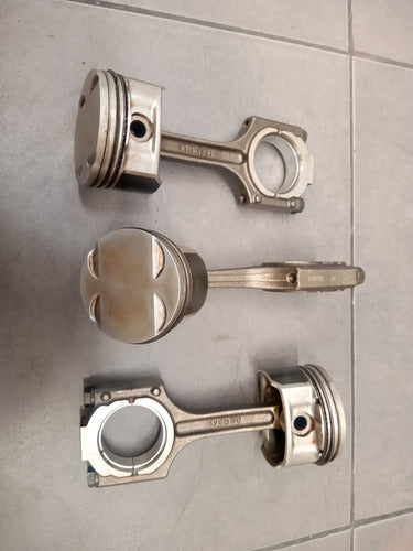 Chery Face Pistons and Connecting Rod 1