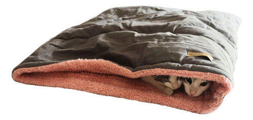 Reyna Luna Thermal Sleeping Bag Bed Cave for Cats and Small Dogs 4